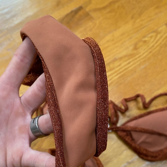 Bikini - Picture 4 of 4